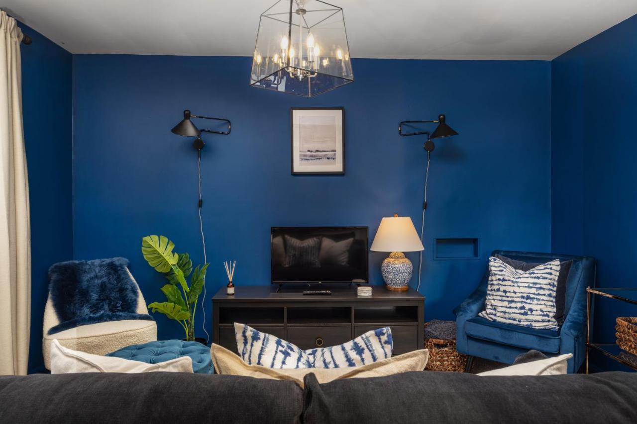 Historic 2bd Barbican Apt *